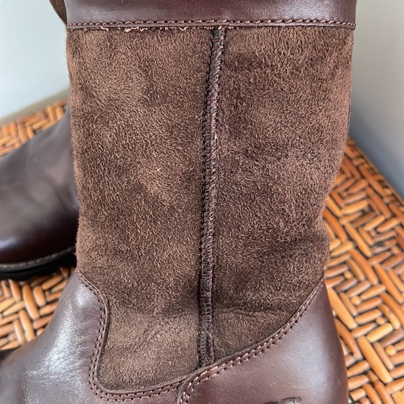 UGG Brooks Waterproof Leather/Shearling Boots - Picture 13 of 16